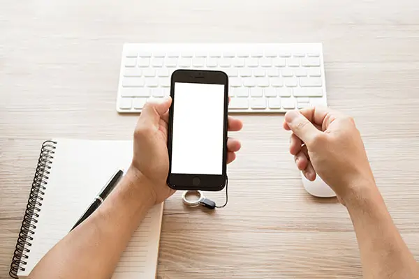 可爱带含义的女孩